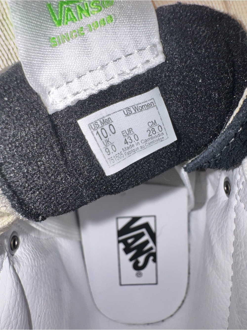 Vans - Picture 5 of 6